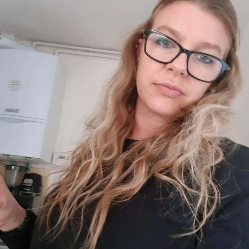 Meet your Posher, Gale